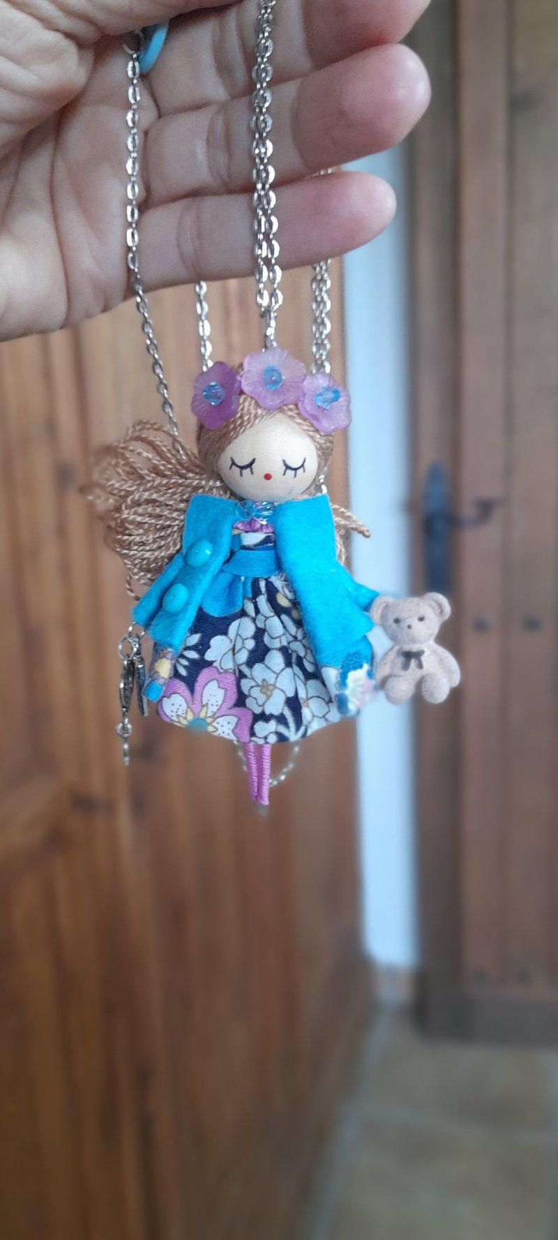 brooch doll and necklace Patty - 项链 - 木头 蓝色