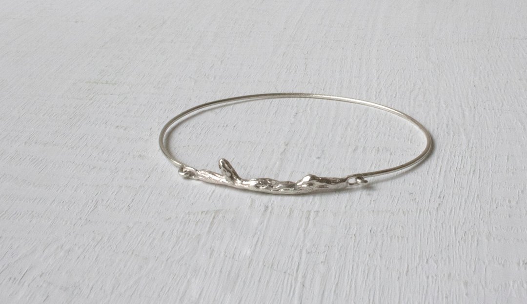 |KOU Jewellery| 幸运树枝纯银手环 手镯 手链-纯银_1+1闺蜜任选2入88折 - 手链/手环 - 其他金属 银色