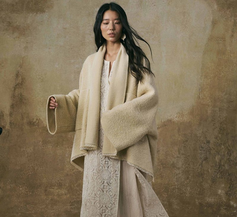 【松弛羊毛】新中式复古 廓形翻领/蕾丝花边外套 - 女装休闲/机能外套 - 羊毛 白色