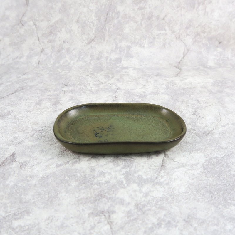 添兴窑/经典烧椭圆盘、杯垫(绿) - 浅碟/小碟子 - 陶 绿色
