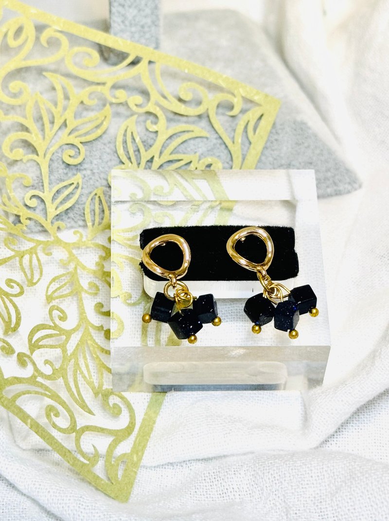 水晶系列 - 方形蓝砂石耳环 - 耳环/耳夹 - 水晶 蓝色