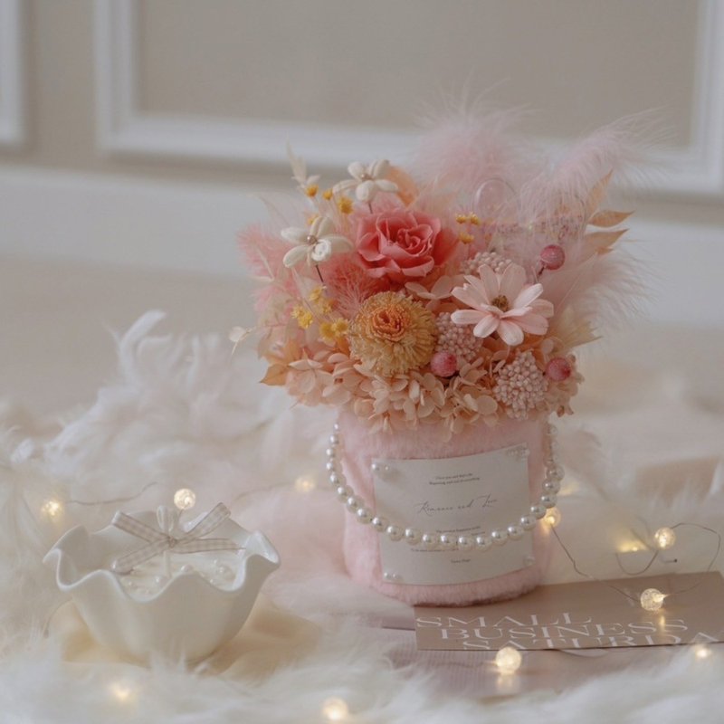 粉色珍珠毛毛永生盆花 粉色玫瑰花 贝壳波浪香氛蜡烛 开幕花礼 - 干燥花/捧花 - 植物．花 粉红色