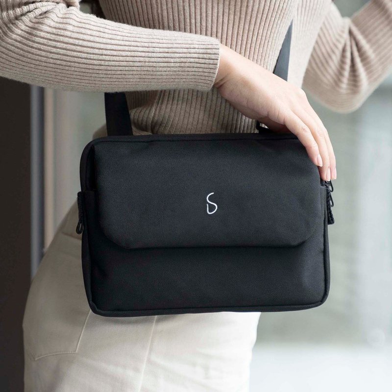 超人日常包 秒变购物包的侧背小包 环保材质 简约黑 - 侧背包/斜挎包 - 环保材料 黑色