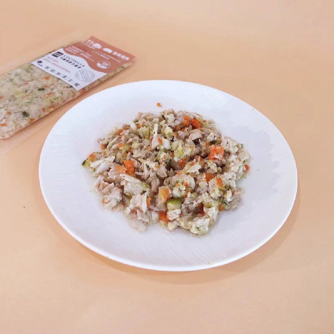【猫狗主食】宠物无谷鲜食包－台湾猪里肌(150g) COCONILLA口口迷 - 猫罐头/鲜食 - 新鲜食材 卡其色