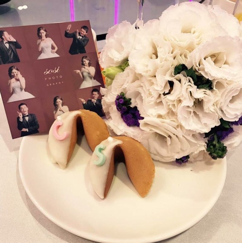 C.Angel 幸运签饼 C.Angel fortunecookie 【任选六入礼盒】手工制做 不含防腐剂 婚礼小物 定制化您想说的话语 婚礼超夯 - 手工饼干 - 新鲜食材 