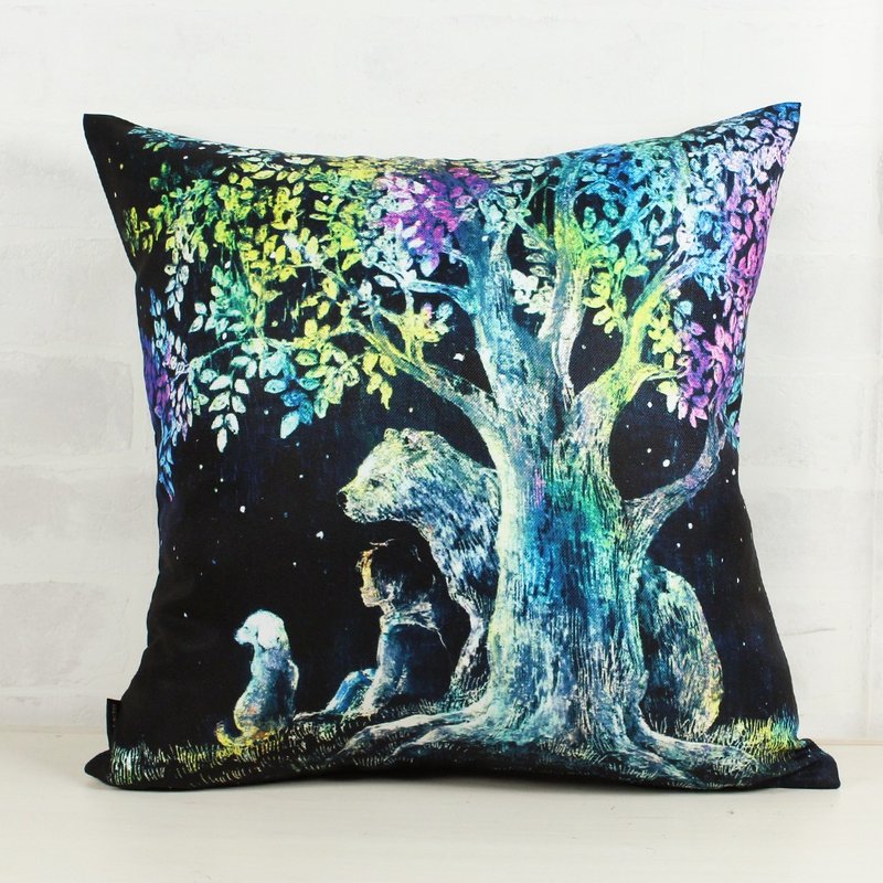 绚烂树下 Under the Brilliant Tree -家饰Home Decor 抱枕 居家布置 摆设 室内设计 礼物-Yoko Sueyoshi末吉阳子 - 枕头/抱枕 - 聚酯纤维 黑色