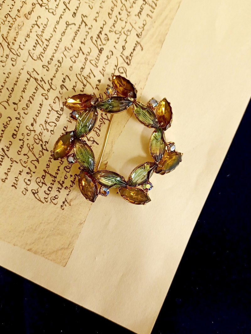 vintage jewelry 典雅琥珀色环圈莱茵 别针 胸针 - 胸针 - 其他金属 
