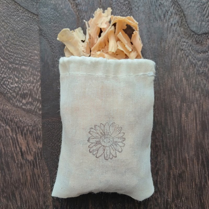 青森 Hiba 香囊 5 件套 Hiba 雏菊 香薰 除湿除臭宠物驱虫剂 - 其他 - 棉．麻 白色