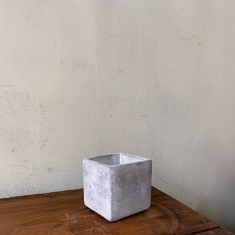 【盆器】水泥小方盆(8.5*8.5cm*8cm) - 花瓶/陶器 - 水泥 灰色