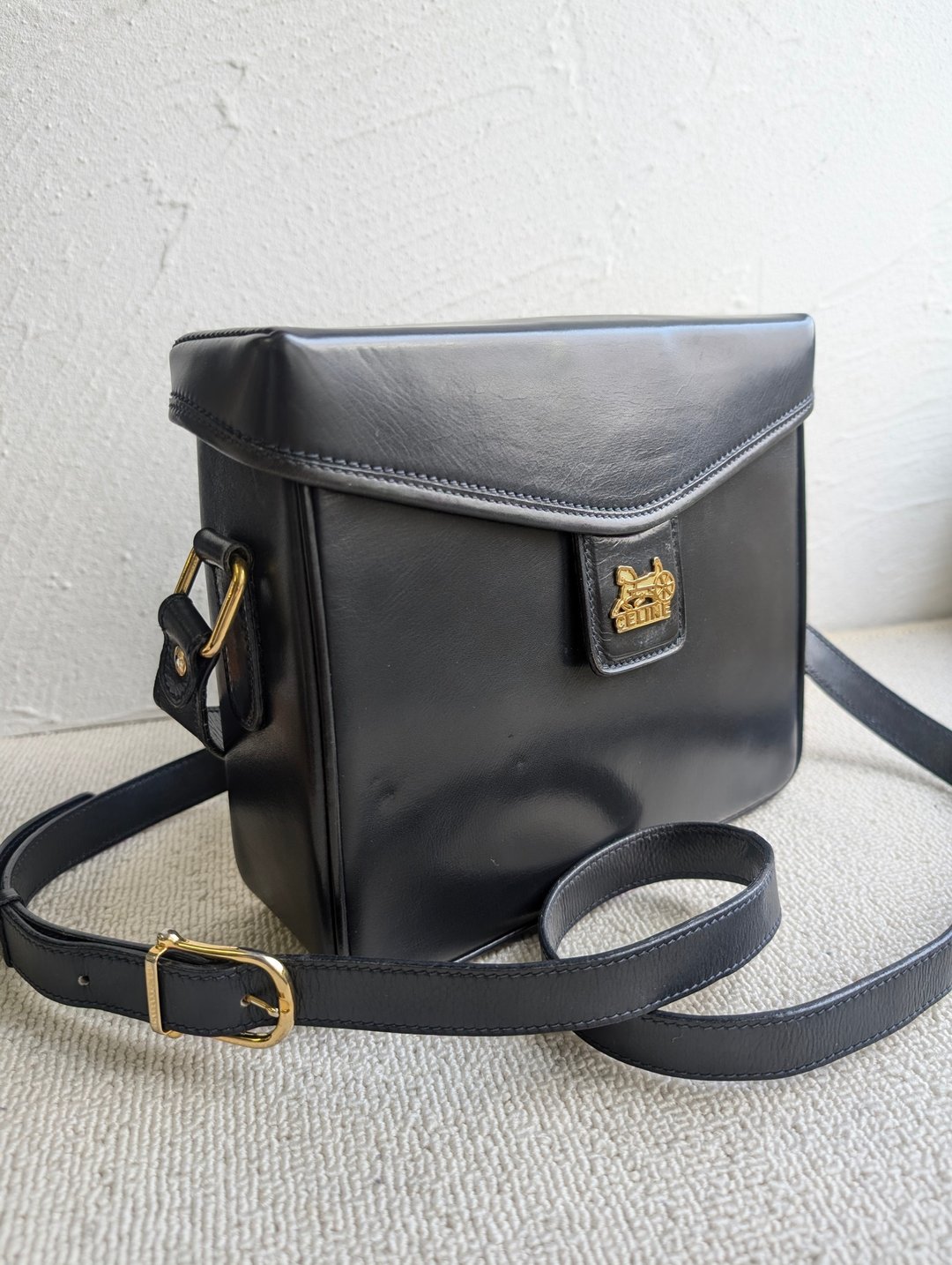 稀有中古Vintage Celine马车装饰方盒子斜背包 - 侧背包/斜挎包 - 真皮 