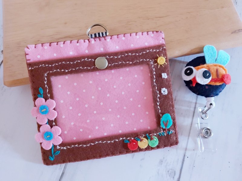 蚊子款证件夹+识别证套组.悠游卡套组.不织布~ - 证件套/卡套 - 聚酯纤维 多色