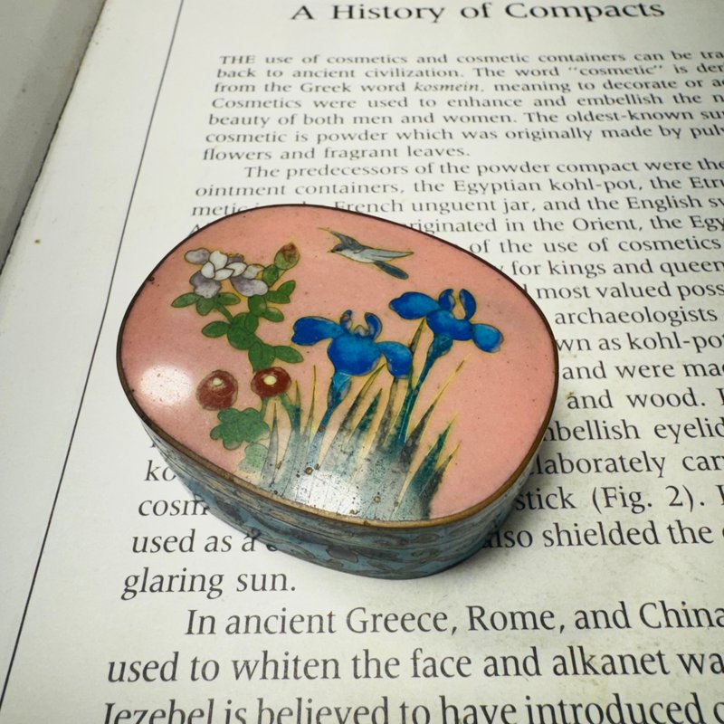 日本明治时期 七宝烧 粉底花鸟掐丝珐琅小盒 - 其他 - 其他金属 