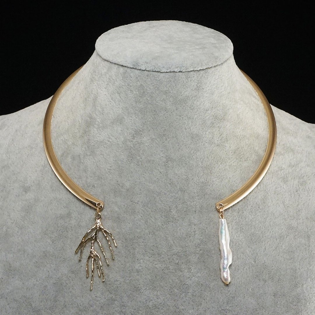 White Biwa Baroque Stick Pearl Asymmetric Gold Metal Choker Necklace Jewelry - 颈链 - 珍珠 金色