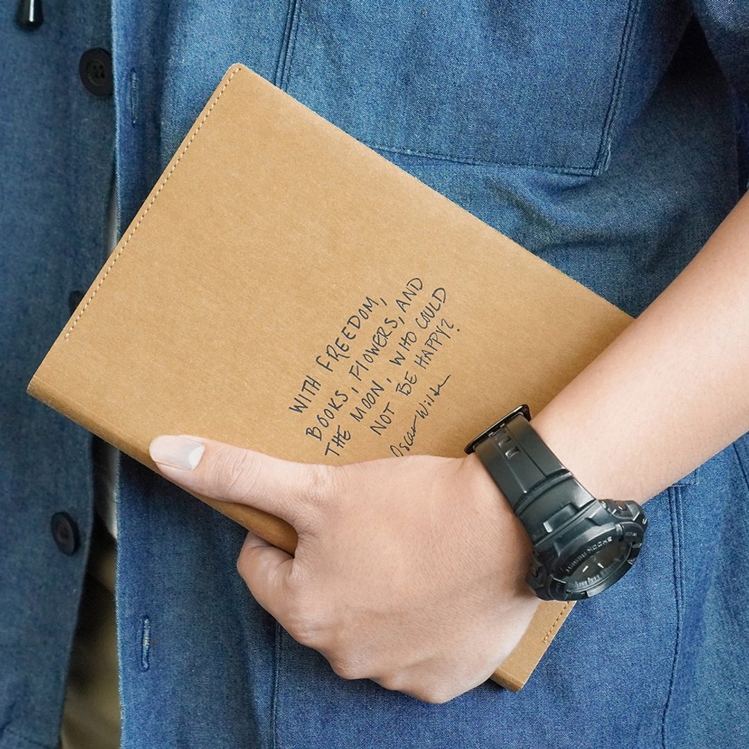 Folio x Passport Bookshop: Book Cover - 书衣/书套 - 防水材质 咖啡色