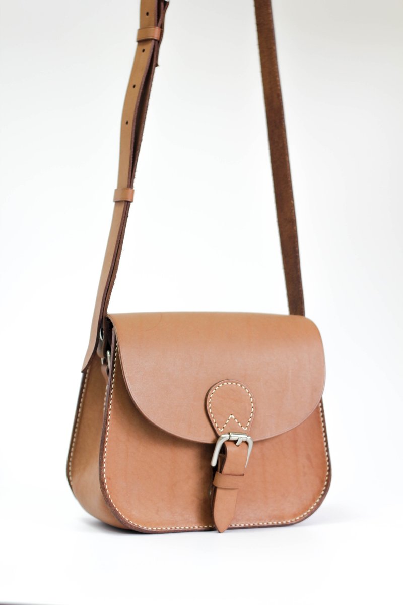 【颖川手创】DIY经典小马鞍包真皮手做 简单缝系列(裁片有打孔) - 皮件 - 真皮 咖啡色