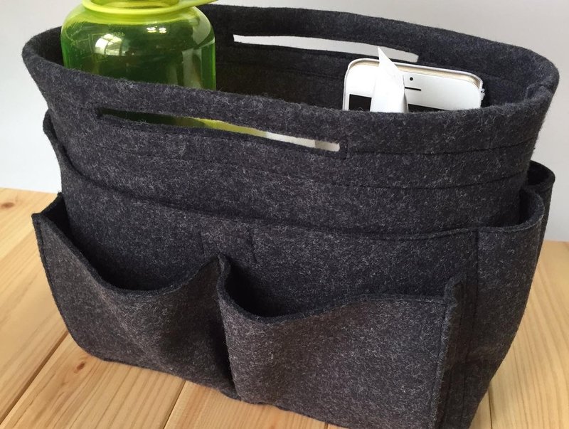 不織布包中包 收納包 中號　Felt bag in bag Made in Japan - 化妆包/杂物包 - 其他材质 多色