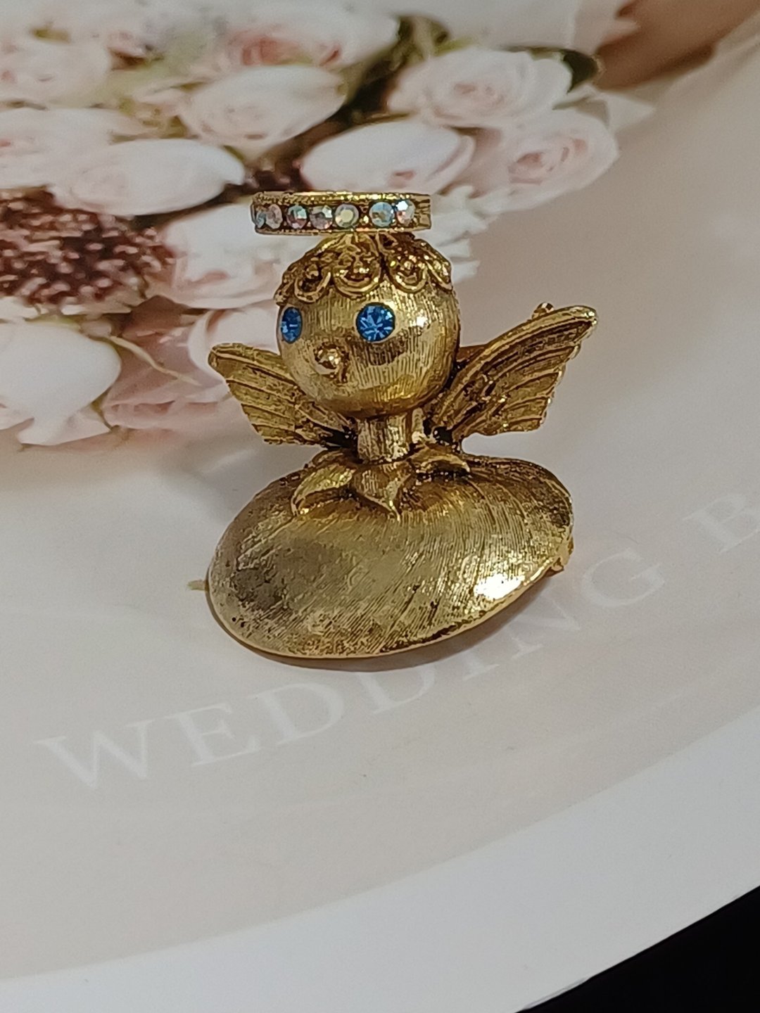 vintage jewelry  Tortolani 经典天使肩胸针 别针 - 胸针 - 其他金属 