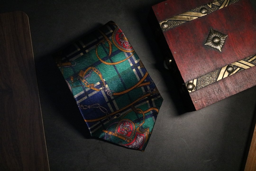 绿色复古花纹领带绅士风花领带necktie - 领带/领带夹 - 丝．绢 绿色