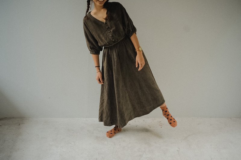 I WEAR EARTH | PomPom Dress | Cotton | Natural colour - 洋装/连衣裙 - 棉．麻 咖啡色