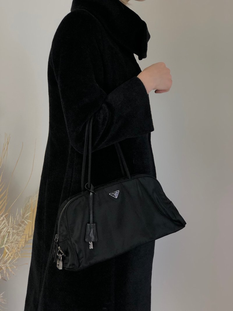 【 日本直送 名牌中古包 】PRADA 普拉达 托特包 黑色 三角标志 尼龙 锁头 迷你波士顿包 vintage a3zkst - 手提包/手提袋 - 尼龙 黑色