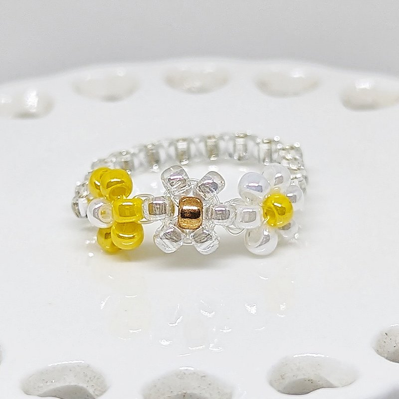 串珠 编织  花  戒指 - 戒指 - 其他材质 黄色