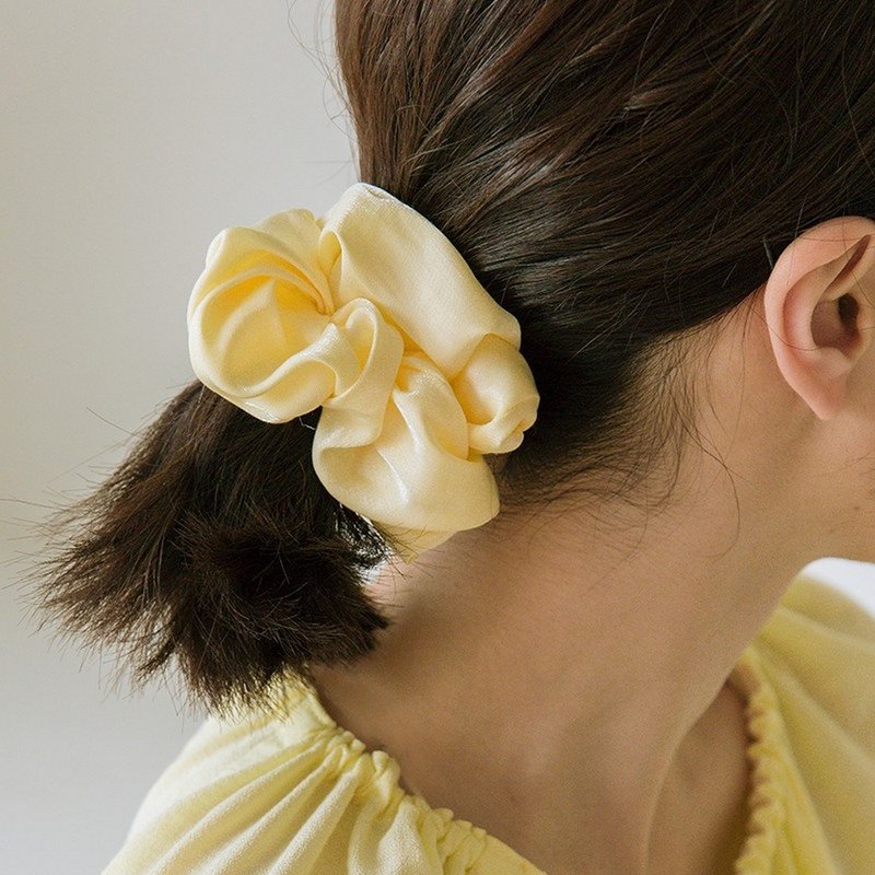 法式復古闪光棉大肠圈  少女感髮圈 多色入 - 发带/发箍 - 其他材质 