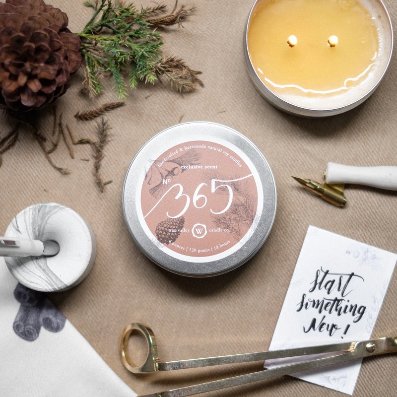 Soy Candle No.365 Blend Travel Tin - Tobacco,Cedarwood,Vanilla,Musk & Cinnamon - 蜡烛/烛台 - 其他材质 银色