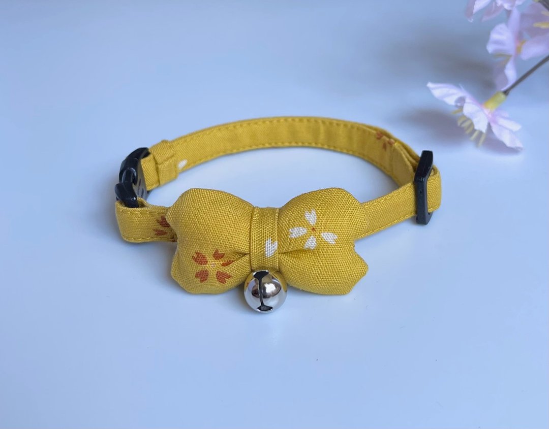 丰满樱花花瓣丝带x赭色猫项圈 猫项圈 - 项圈/牵绳 - 棉 黄色