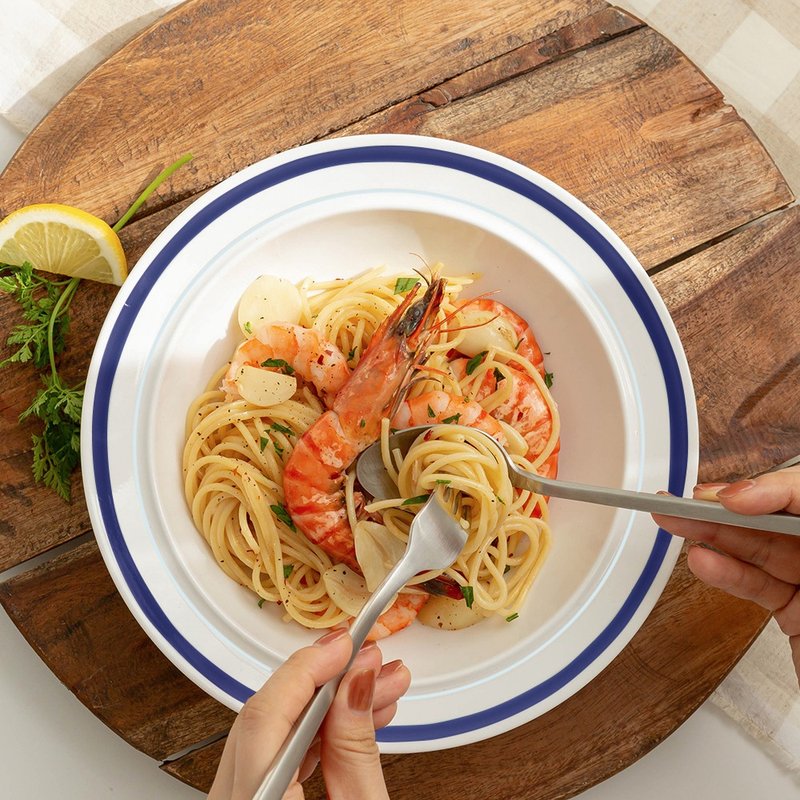 韩国 SSUEIM RETRO系列极简ins陶瓷意大利面盘23cm 深蓝 - 盘子/餐盘/盘架 - 瓷 蓝色
