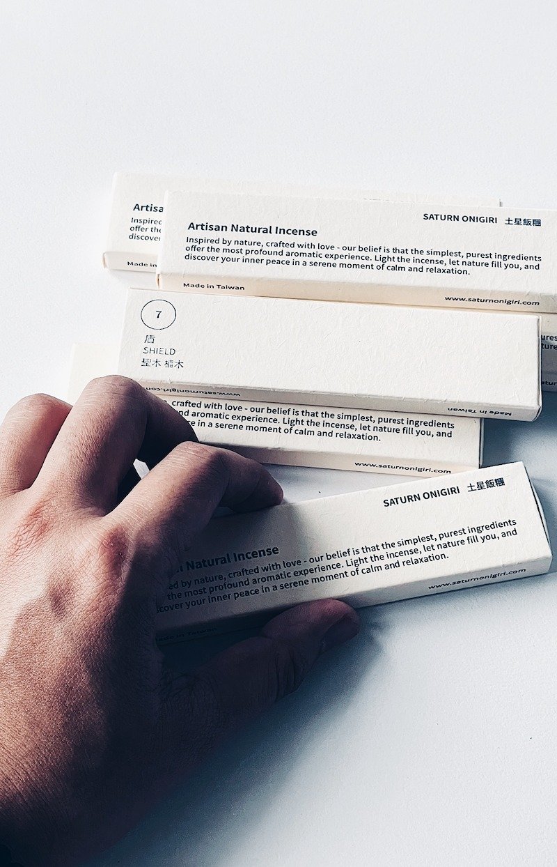 土星饭团 圣木 手工 线香 脉轮 纯天然 冥想 静心 盾 Palo Santo - 香薰/精油/线香 - 其他材质 金色