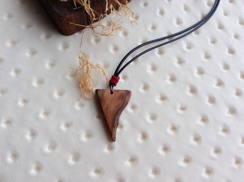 灰姑娘~肖楠木饰项链 - 项链 - 木头 多色