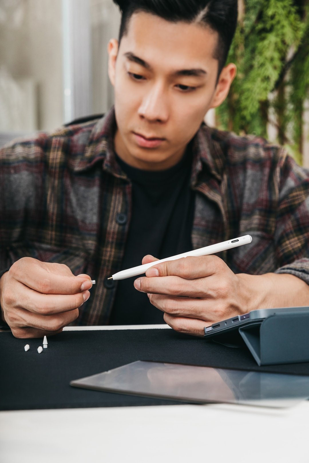 EasyPencil Pro 4 iPad 触控笔 含3款笔头 通用原厂 - 数码小物 - 铝合金 