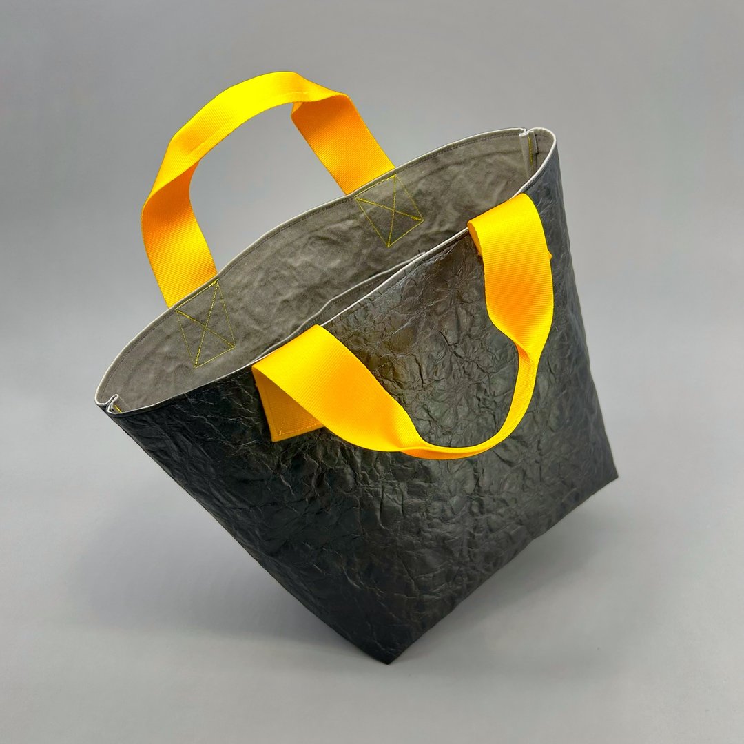 【东京直送】特殊机能环保托特包 black × yellow / petit M - 手提包/手提袋 - 防水材质 黑色