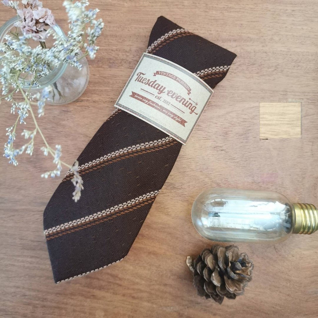 Necktie Umber Brown Feather Stripe | 8cm - 领带/领带夹 - 棉．麻 咖啡色
