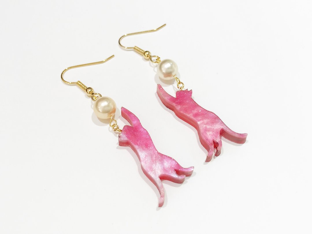 Pierced cat pierced earring / earring "Pink" - 耳环/耳夹 - 压克力 粉红色