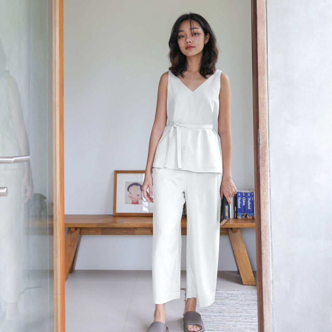 Heima set 意大利真丝裤套装 : 白色  , 全身衬里 / 便服 - 居家服/睡衣 - 聚酯纤维 白色