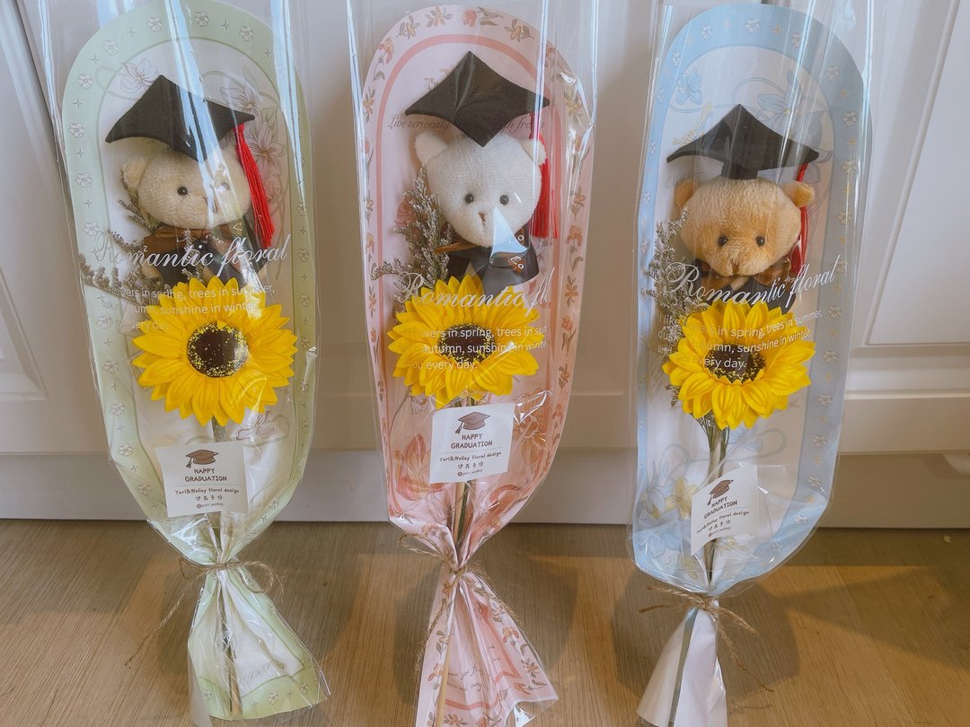 学士熊花束/毕业小花束/毕业花礼/香皂向日葵/幼稚园花束/毕业花 - 干燥花/捧花 - 植物．花 多色