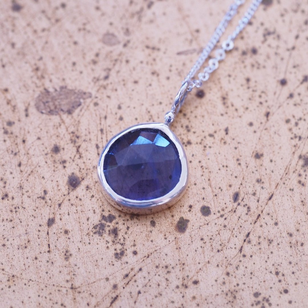 蓳青石 水蓝宝 玫瑰切工 手工纯银项链 Iolite Rose cut - 项链 - 半宝石 蓝色