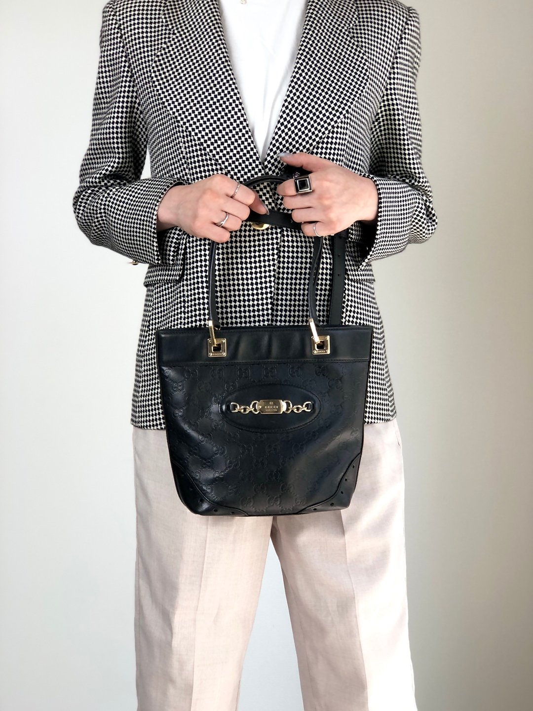 【日本直送 名牌中古包】GUCCI 古驰 压纹 皮革 托特包 黑色 牛皮 145994 vintage 古着 绝版 gfpgkn - 手提包/手提袋 - 真皮 黑色