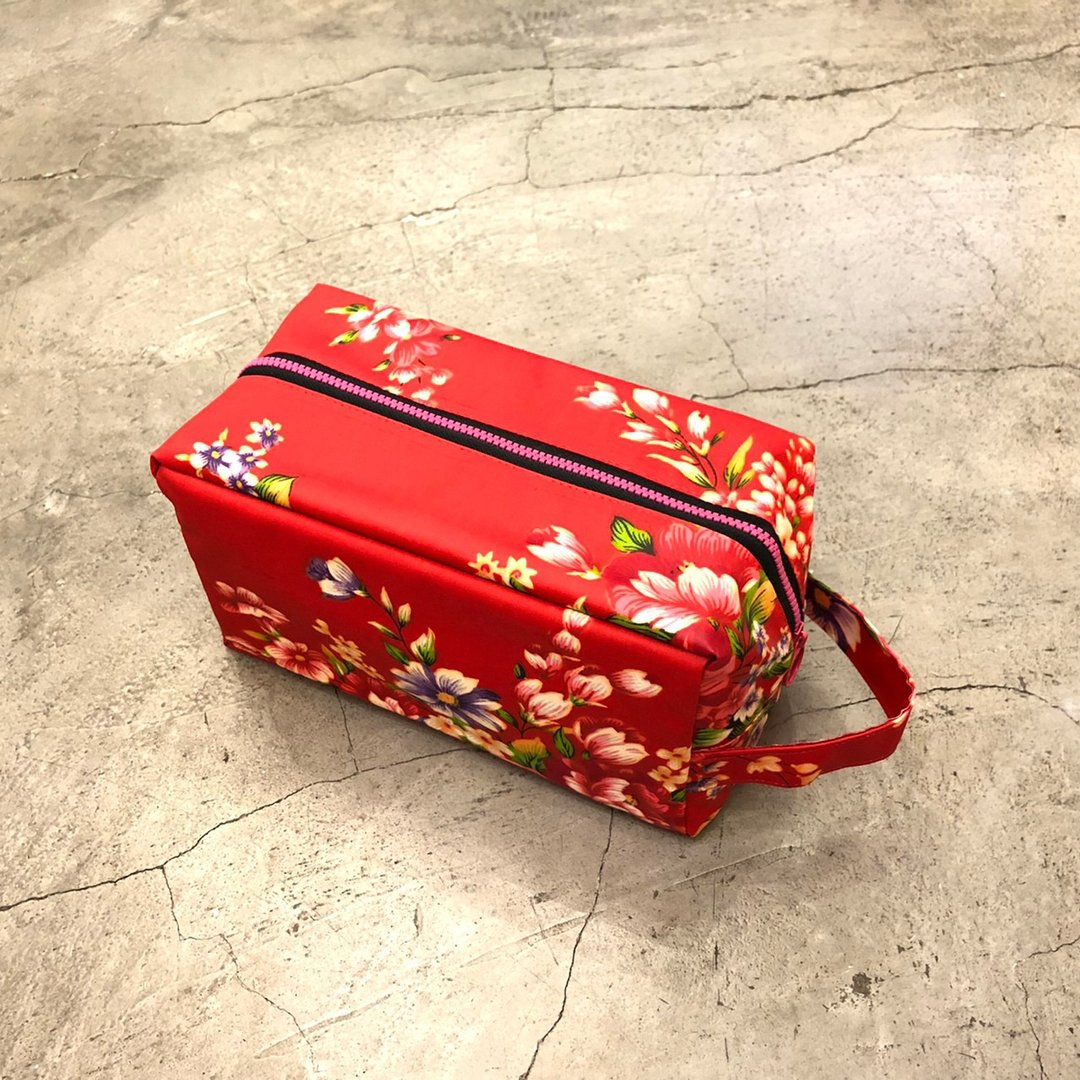 防水化妆包-大 万用/外出/环保 台湾手工包袋 (日本防水布料) - 化妆包/杂物包 - 防水材质 