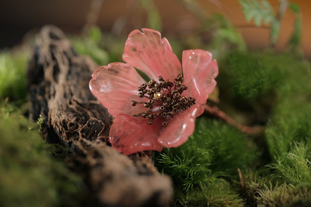 木棉花手工珠宝磁扣花饰 - 胸针 - 水晶 红色