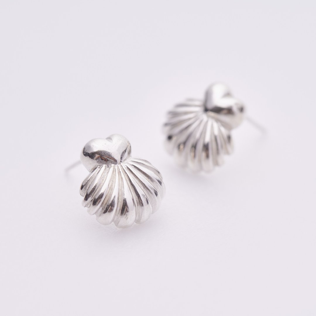 心海贝壳耳环 marineheart earrings - 耳环/耳夹 - 纯银 