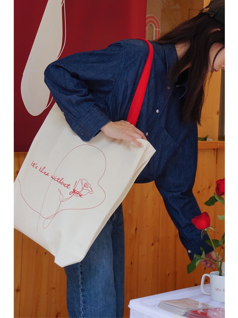 Love 大大的好 双面印花 大容量随身帆布包 帆布原色 - 侧背包/斜挎包 - 棉．麻 红色