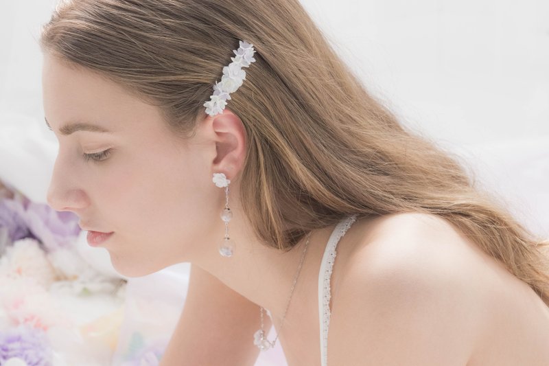 POM POM:梦幻紫外光手造树脂黏土雪牡丹花束弹弓Carrie发夹 - 发饰 - 粘土 白色