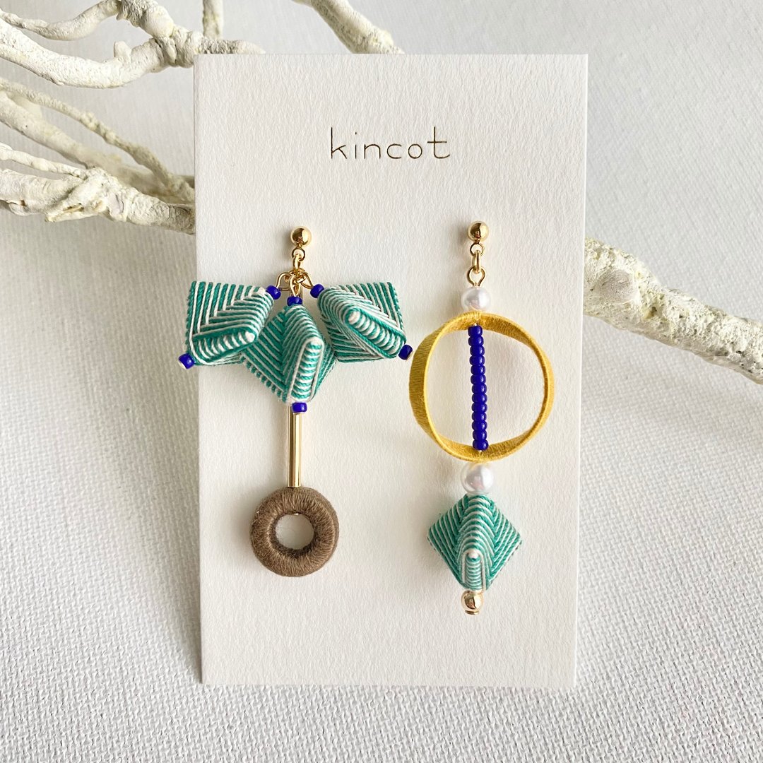 Pincushion asymmetry earrings Clip-On[green] - 耳环/耳夹 - 棉 多色