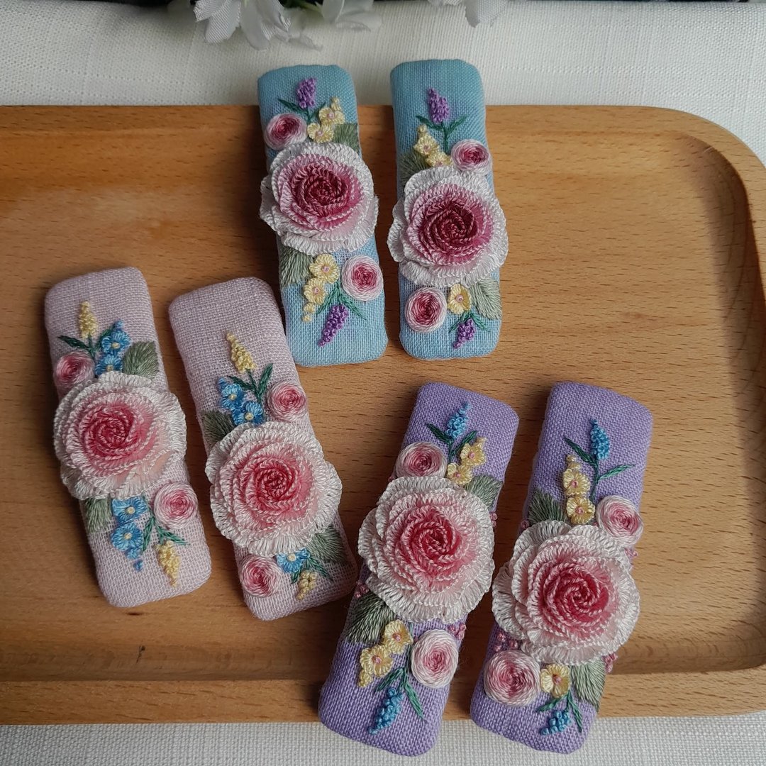 亚麻布法式玫瑰刺绣发夹 (Hand-embroidered) - 发饰 - 棉 粉红色