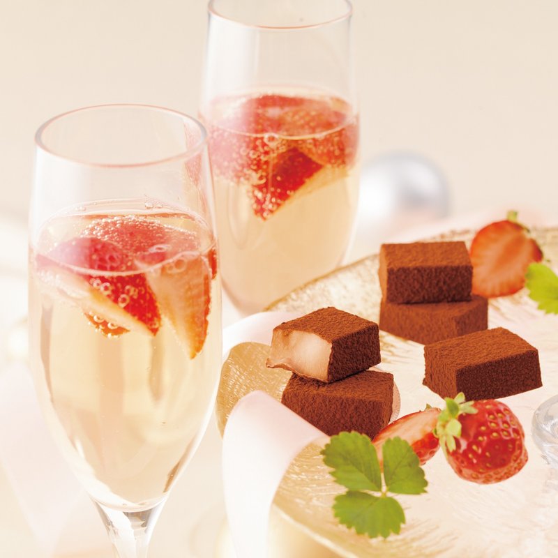 圣诞限定 ROYCE' 生巧克力 草莓香槟 - 巧克力 - 新鲜食材 