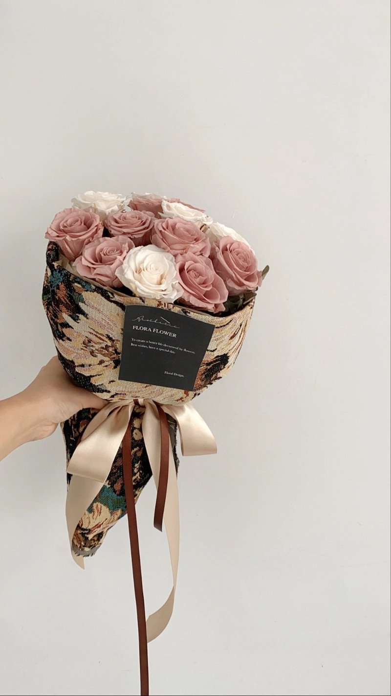 Flora Flower俄罗斯永生花束- 油画/猫咪布料 - 干燥花/捧花 - 植物．花 卡其色