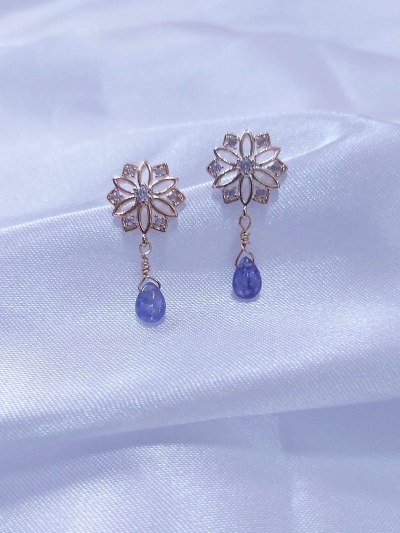 心忱-烟花 丹泉石耳针式耳环 - 耳环/耳夹 - 水晶 紫色