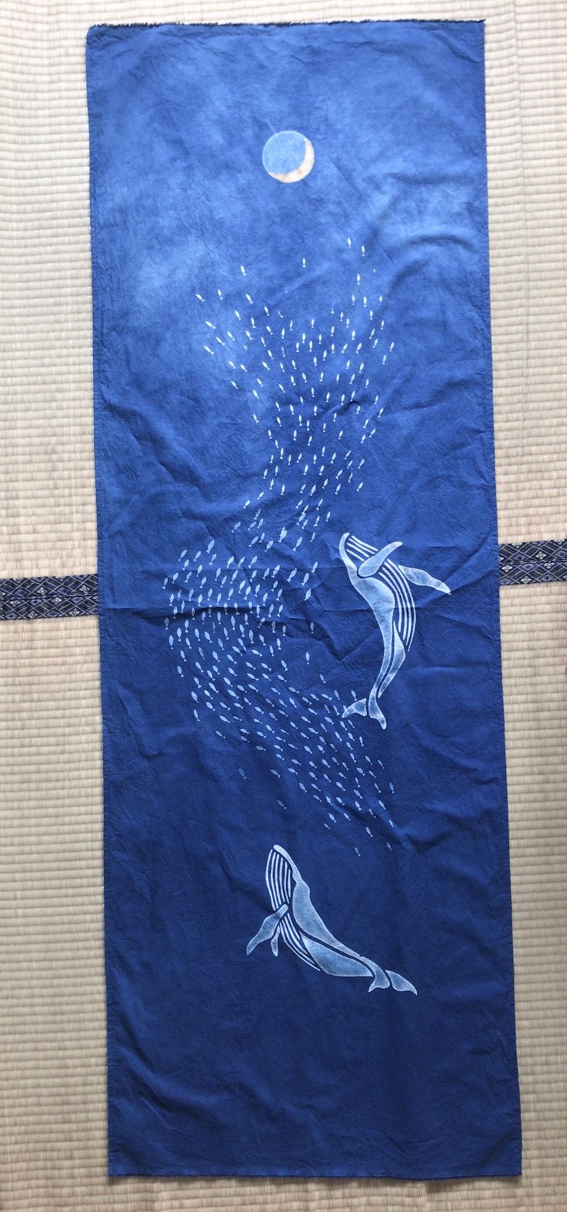 Sardine run, Whale & Moon Tapestry 鰯 鯨 Indigo dye 藍 shi shibori Katazurizome - 其他 - 棉．麻 蓝色